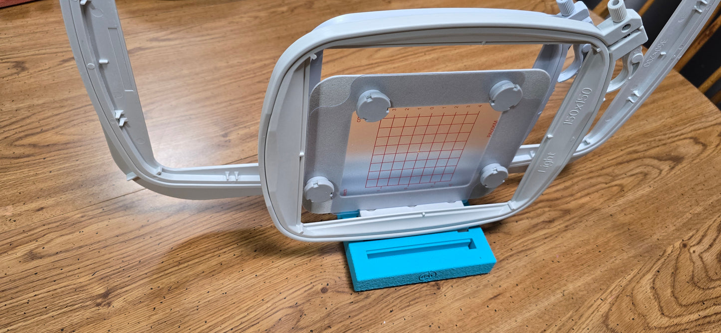 Husqvarna-Viking-Pfaff Embroidery Hoop Storage - Tabletop (24 Colors!)