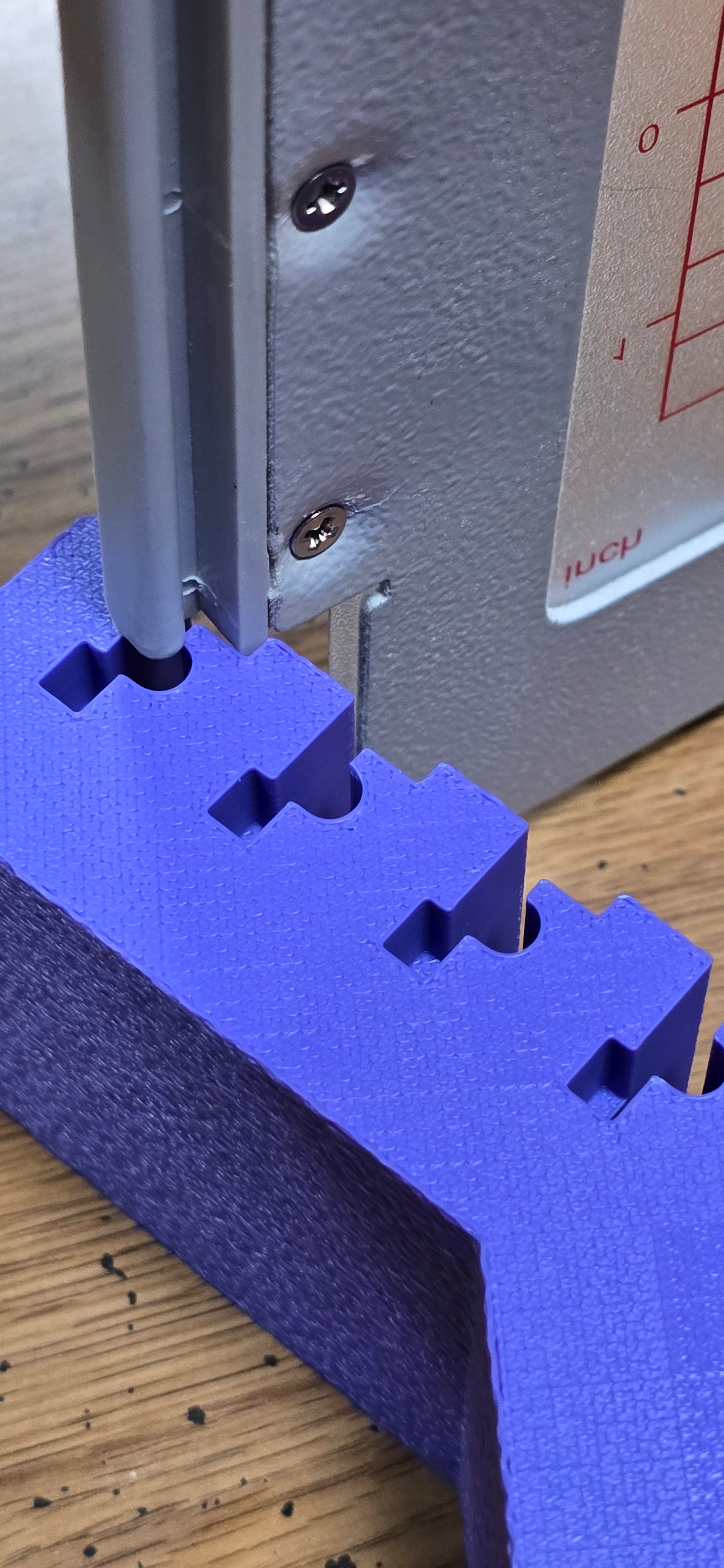 Husqvarna-Viking-Pfaff Embroidery Hoop Storage - Wall-Mount (25 Colors!)