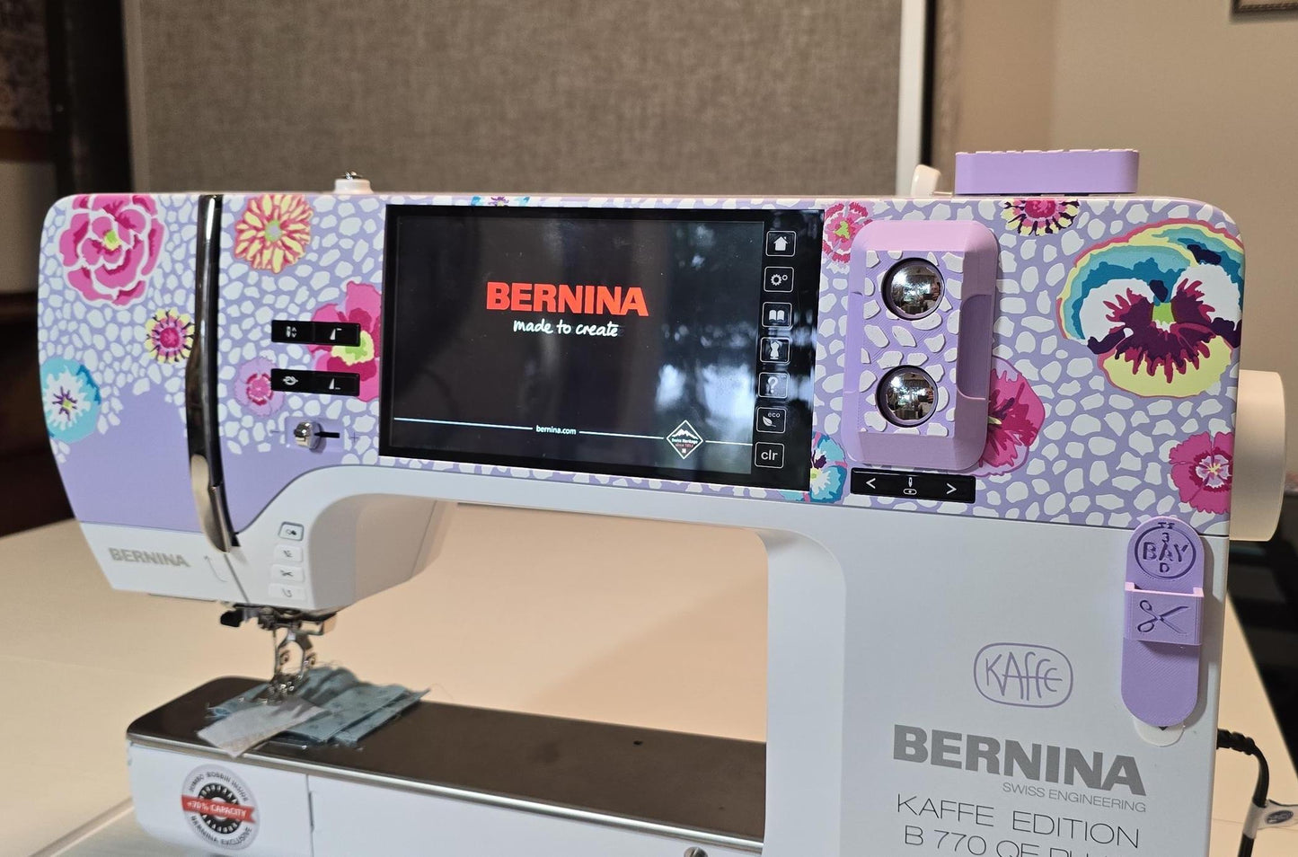 Knob and Bobbin Winder Guards for Bernina 770QE Plus Kaffe Edition + Scissor Holders